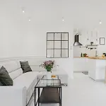 Ksiecia Janusza P&o Apartamento *